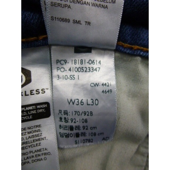 Levis 541 Jeans Mens Size 36x30 Athletic Taper Light Blue Wash Denim Distressed - Picture 6 of 16